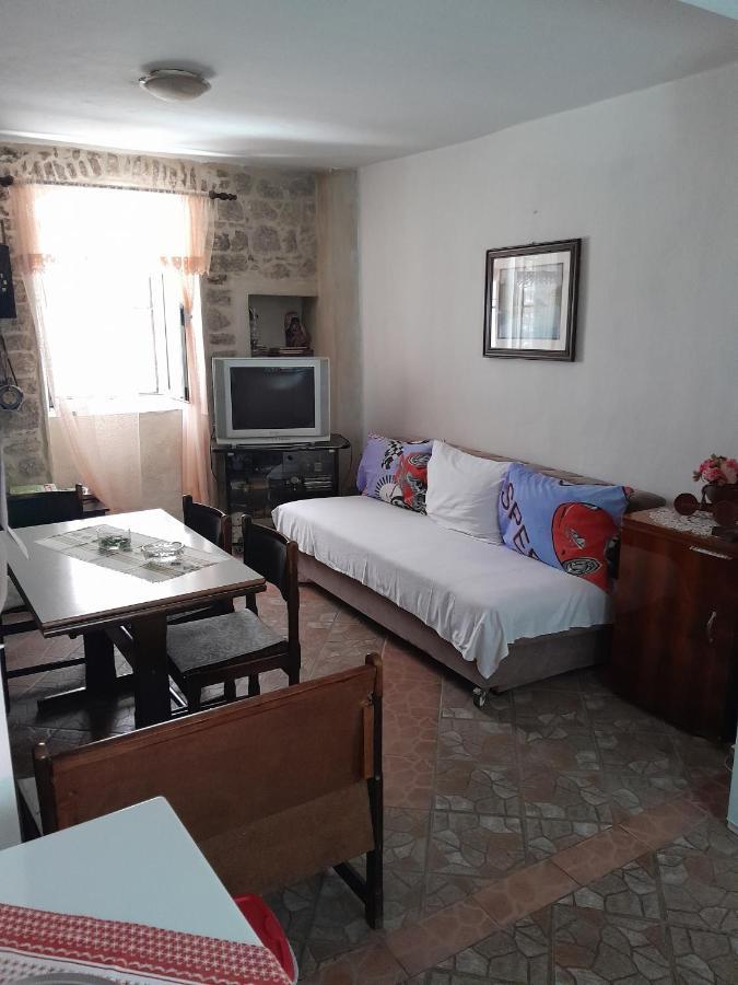 Apartment Radovic Котор Екстер'єр фото